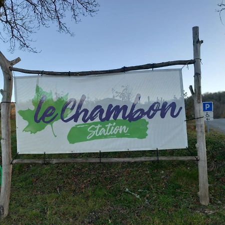 Maison De Campagne, Bulle De Verdure Montbron Esterno foto