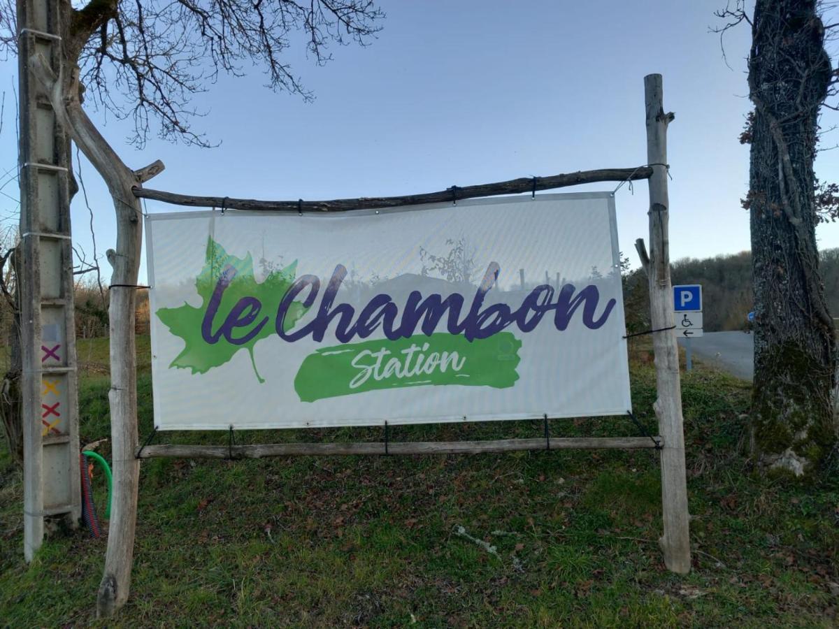 Maison De Campagne, Bulle De Verdure Montbron Esterno foto